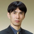 講師